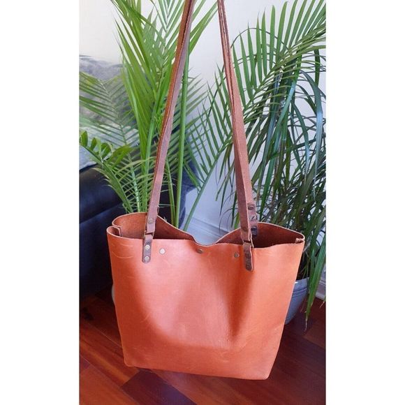 In Blue Brown Rustic Leather Tote Bag - Picture 2 of 11